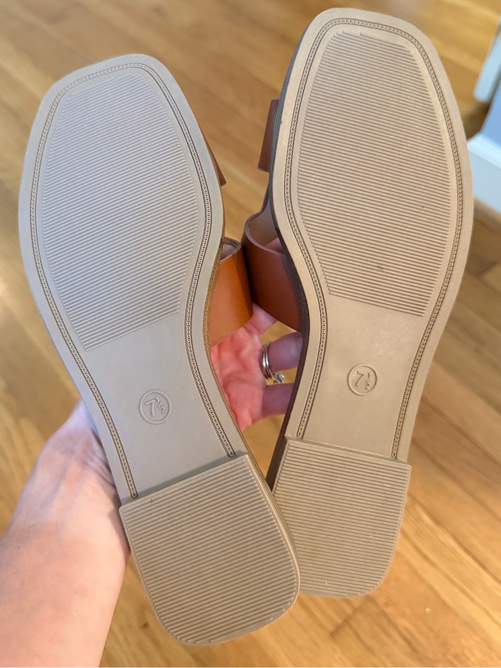 Women’s Slide Sandals in Brown Faux Leather - Picture 4 of 4